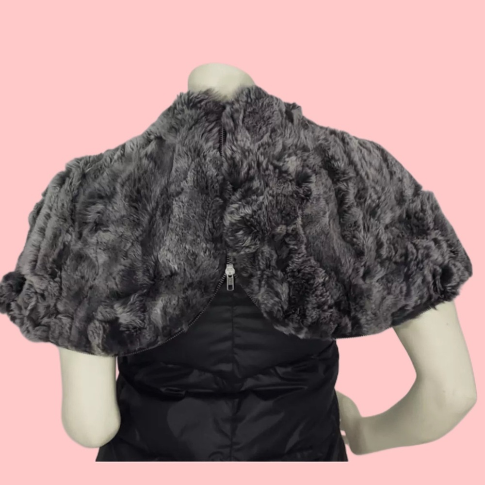 ELIZABETH AND JAMES | Vest - Picture 2 of 8